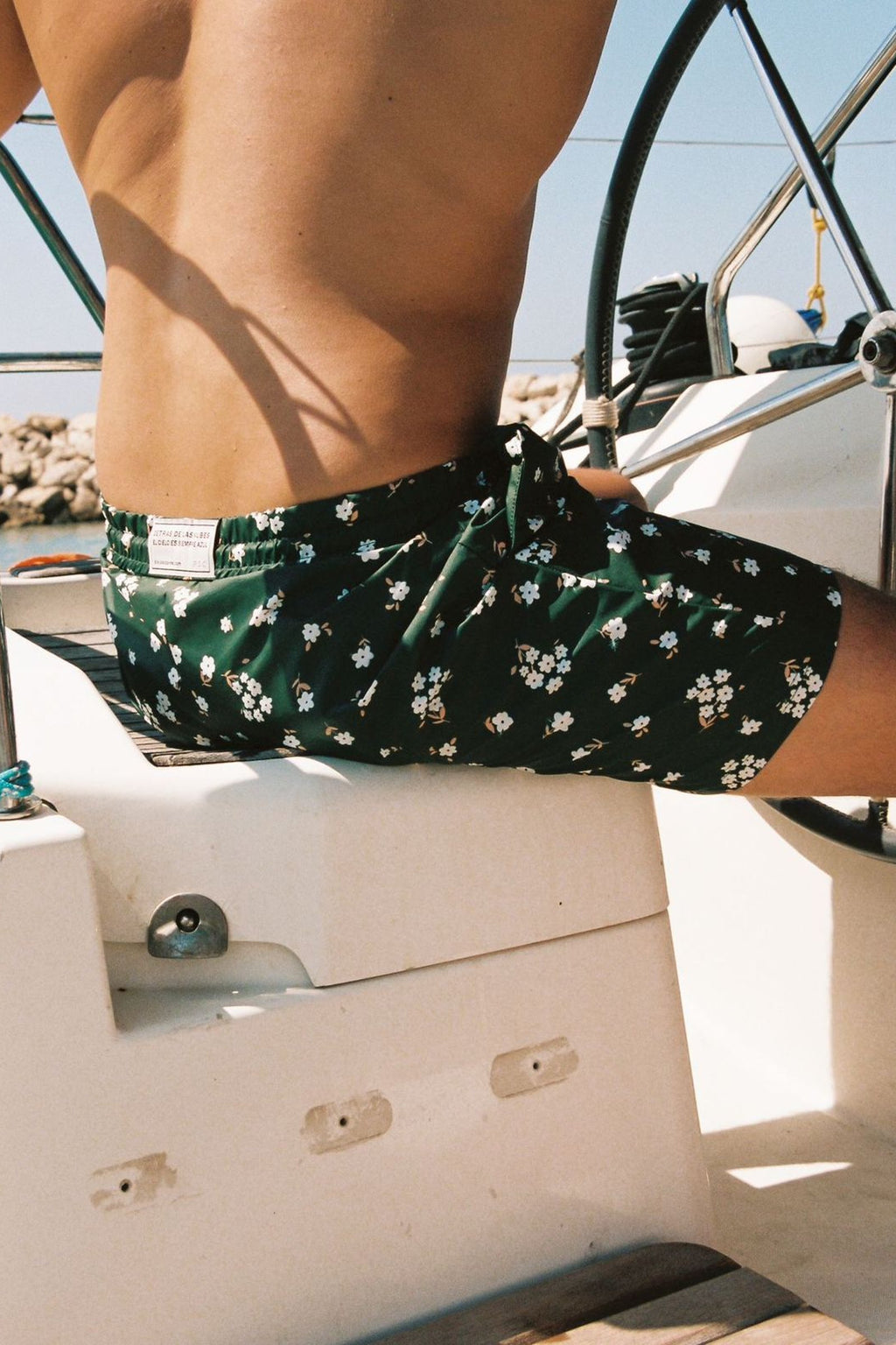 MEN SWIM SHORT GREEN