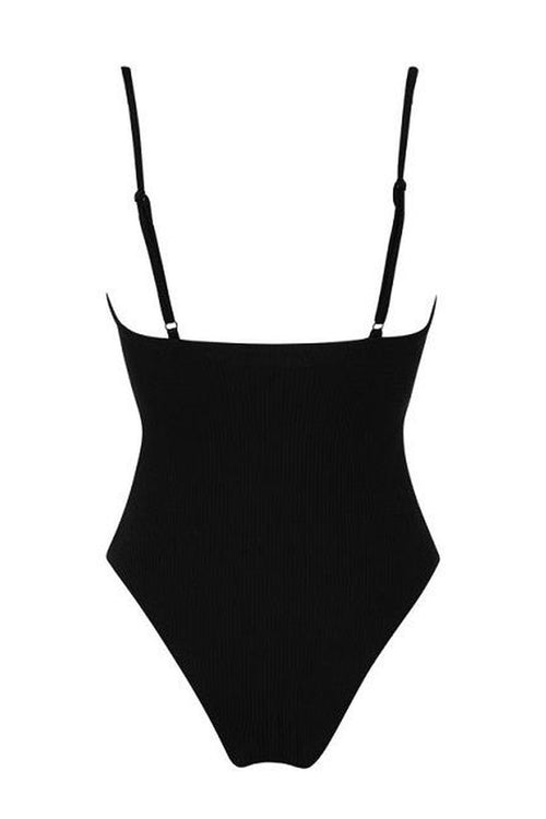 BLACK ONE PIECE